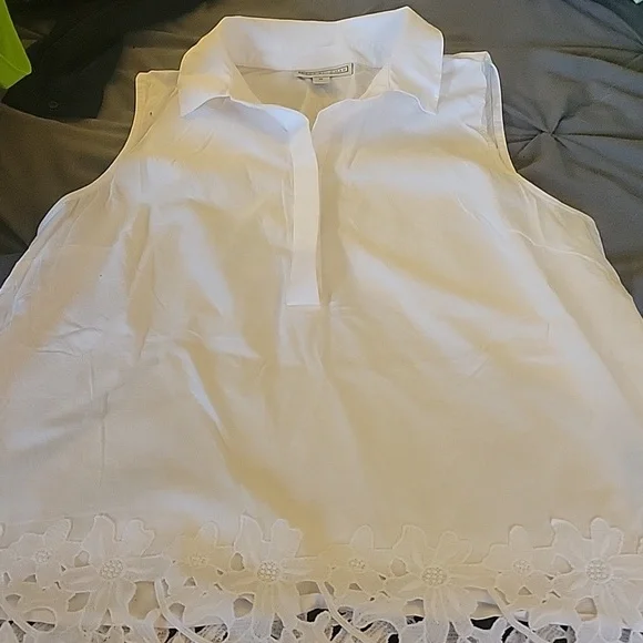 Tank - Picture 1 of 2